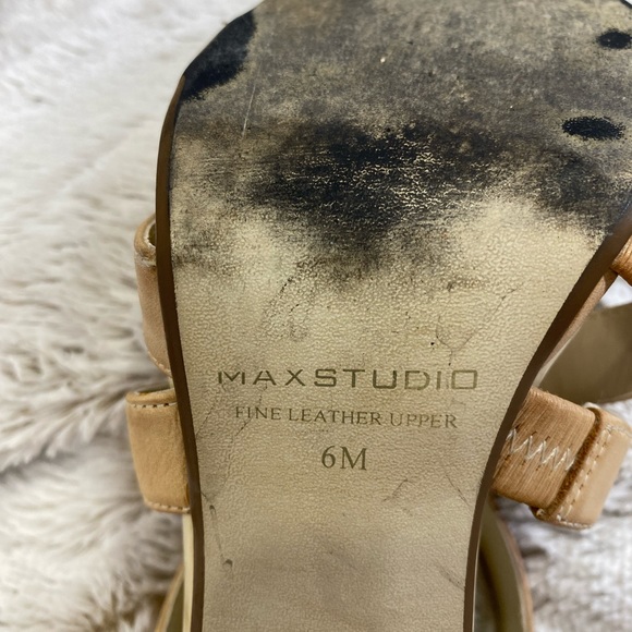 Max Studio Xenix Light Leather Beige - Picture 6 of 9